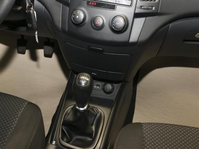 Hyundai i30 Kombi  für nur 3.300,- € bei Hoffmann Automobile in Wolfsburg kaufen und sofort mitnehmen - Bild 7
